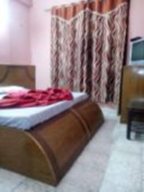 Hotel Hans International New Delhi Room photo